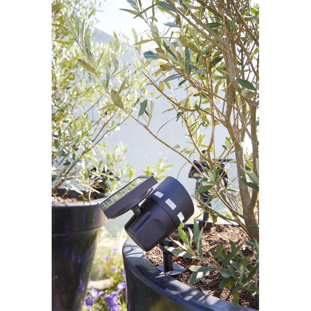 Luxform Hybride Solar tuinspot Montana 50 Lumen Luxform Hybride Solar Tuinspot Montana 50 Lumen -Buitentuinwinkel