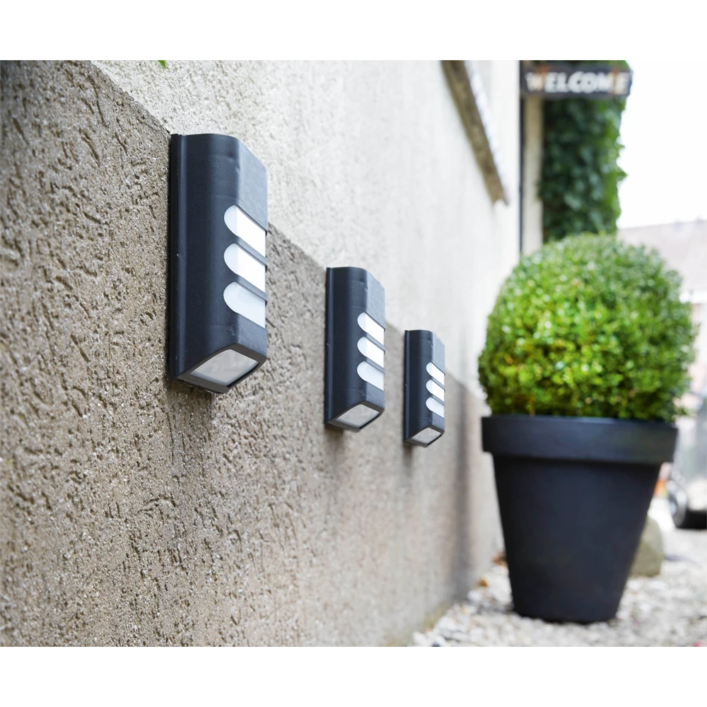 Luxform Hybride Solar wandlamp Indiana 7,5-15 lumen Luxform Hybride Solar Wandlamp Indiana 7,5-15 Lumen -Buitentuinwinkel