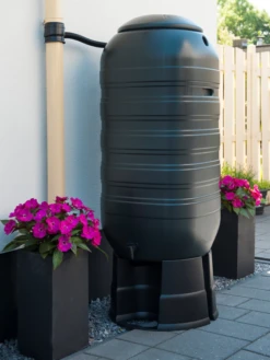 Regenton 250L Kunststof 'slimline' - Groen H121x50x50cm - Nature -Buitentuinwinkel regenton 250l kunststof slimline groen h121x50x50cm 6 4